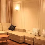 Luxry Duplex Very Prime Location Beside Cairo Festival City