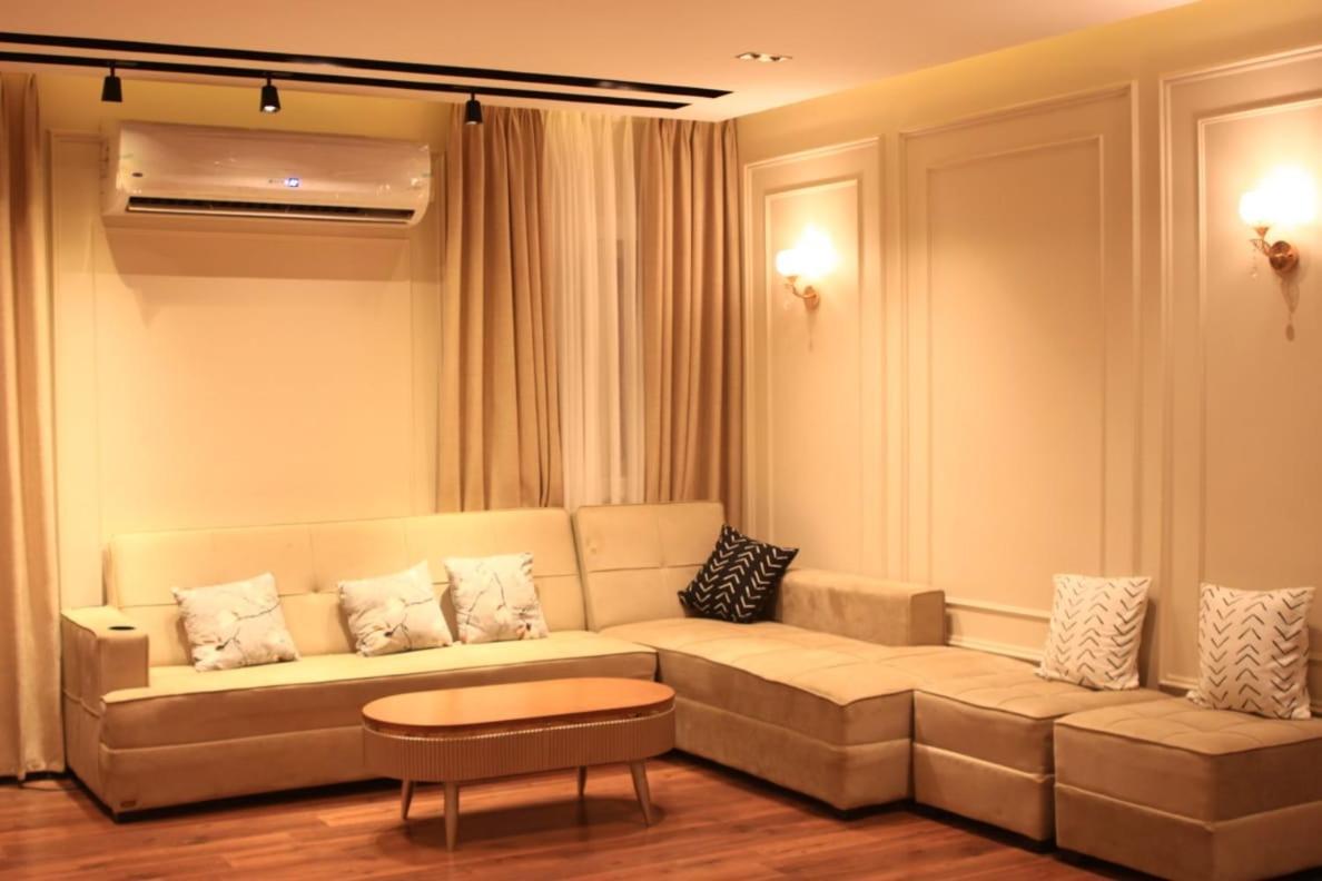 Luxry Duplex Very Prime Location Beside Festival Apartment Cairo