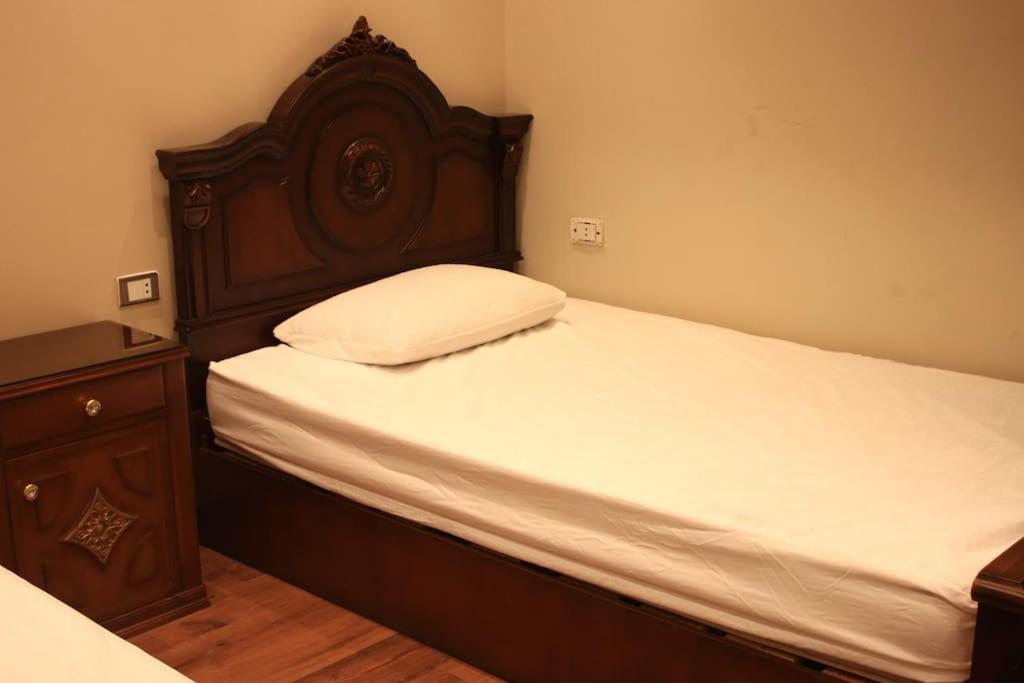 Luxry Duplex Very Prime Location Beside Festival Apartment *