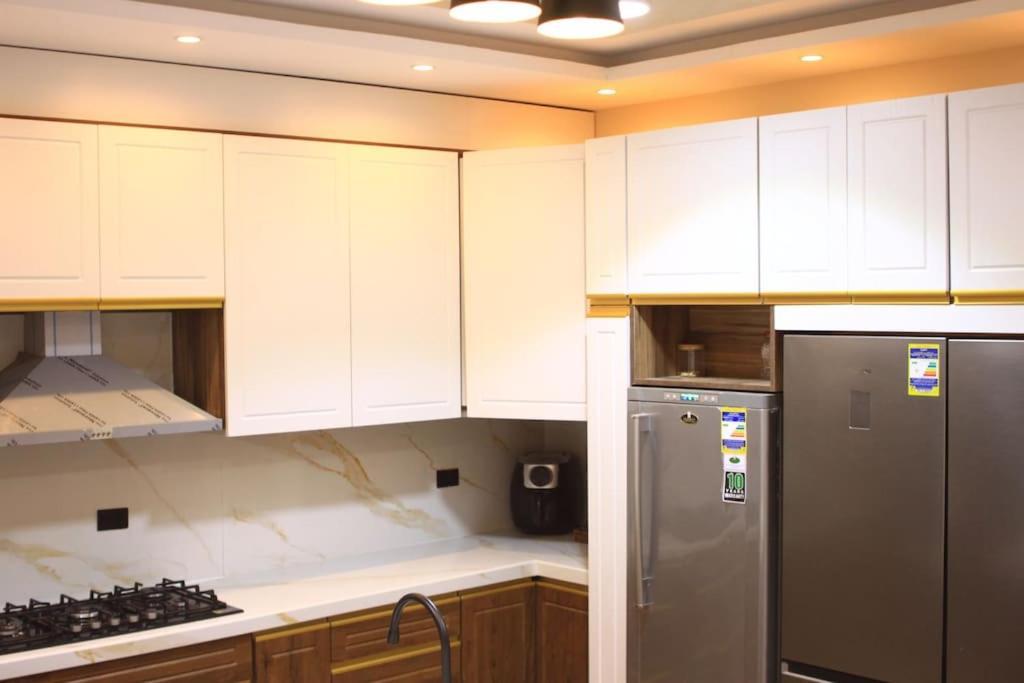 Apartment Luxry Duplex Very Prime Location Beside Festival