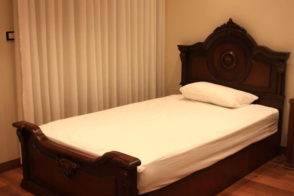 Apartment Luxry Duplex Very Prime Location Beside Festival Cairo